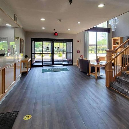 Quality Inn & Suites Quantico Stafford Kültér fotó