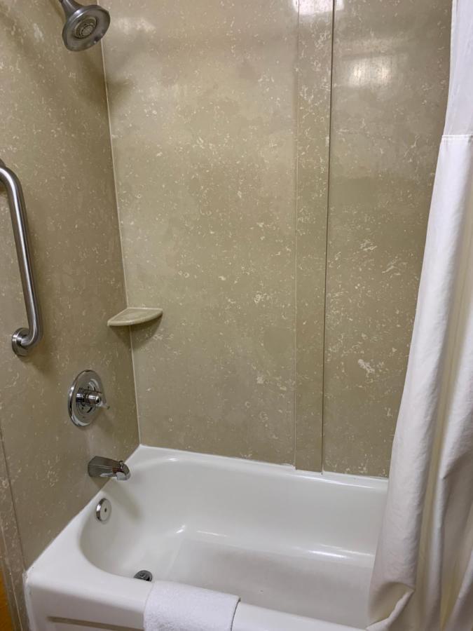 Quality Inn & Suites Quantico Stafford Kültér fotó