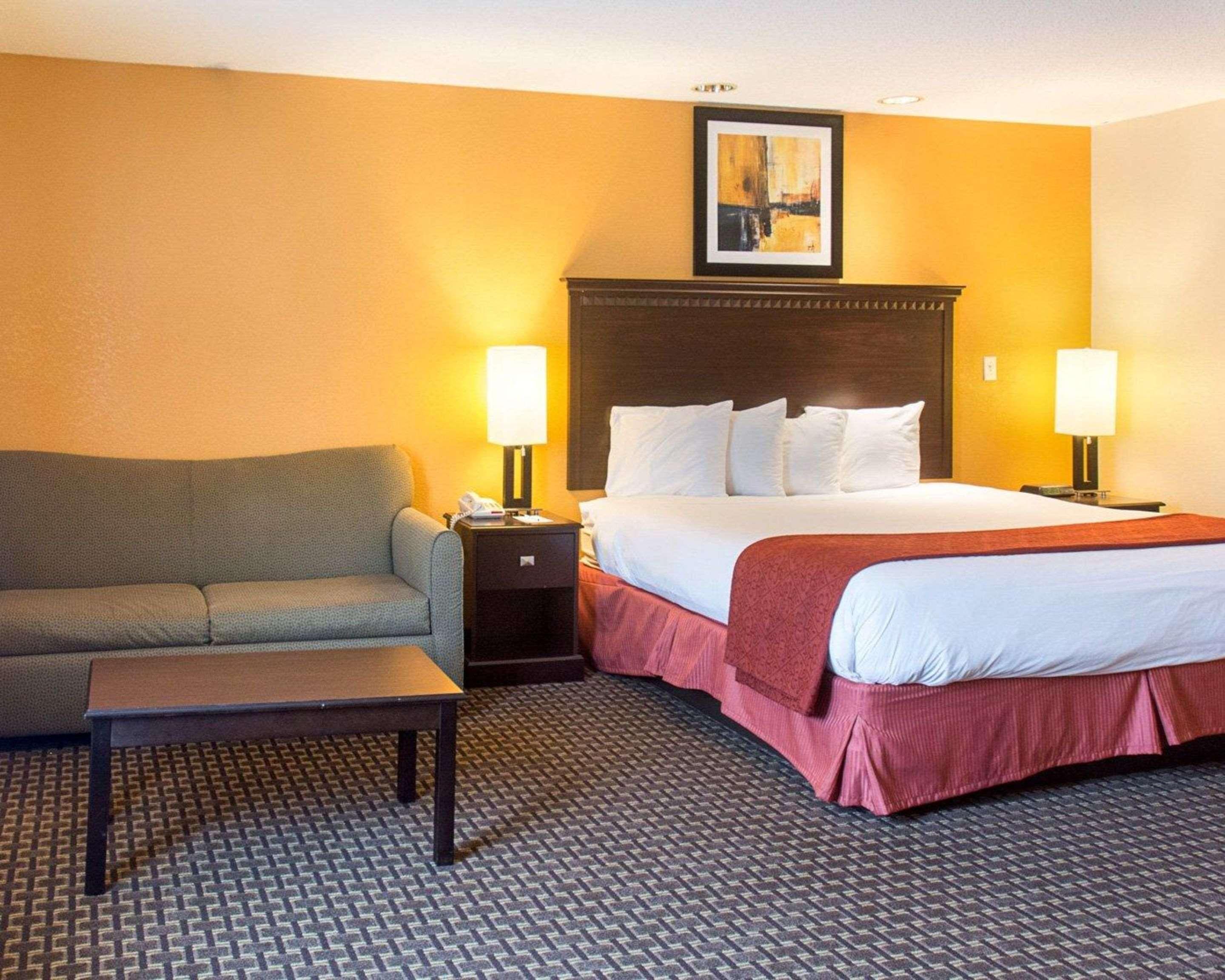 Quality Inn & Suites Quantico Stafford Kültér fotó