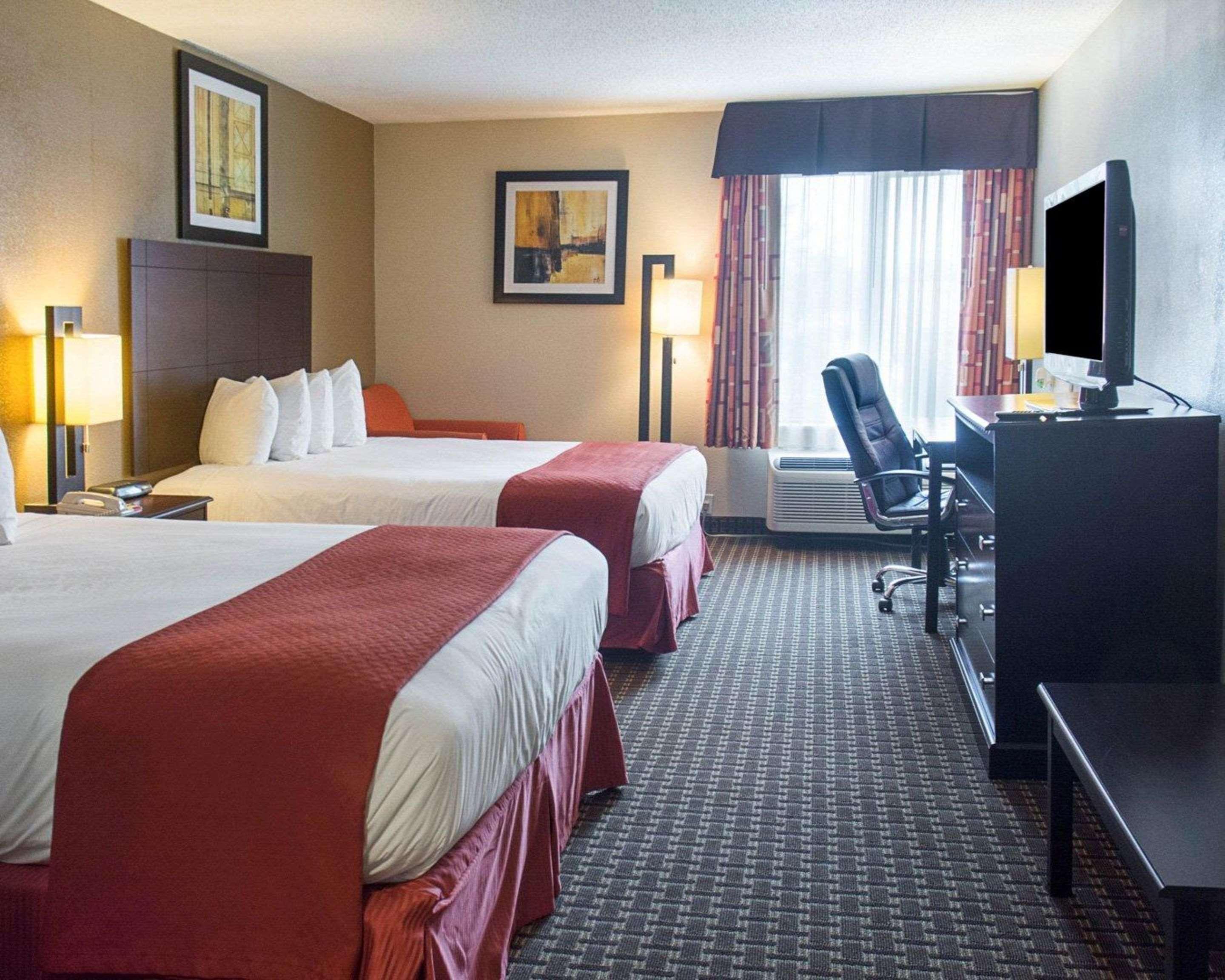 Quality Inn & Suites Quantico Stafford Kültér fotó