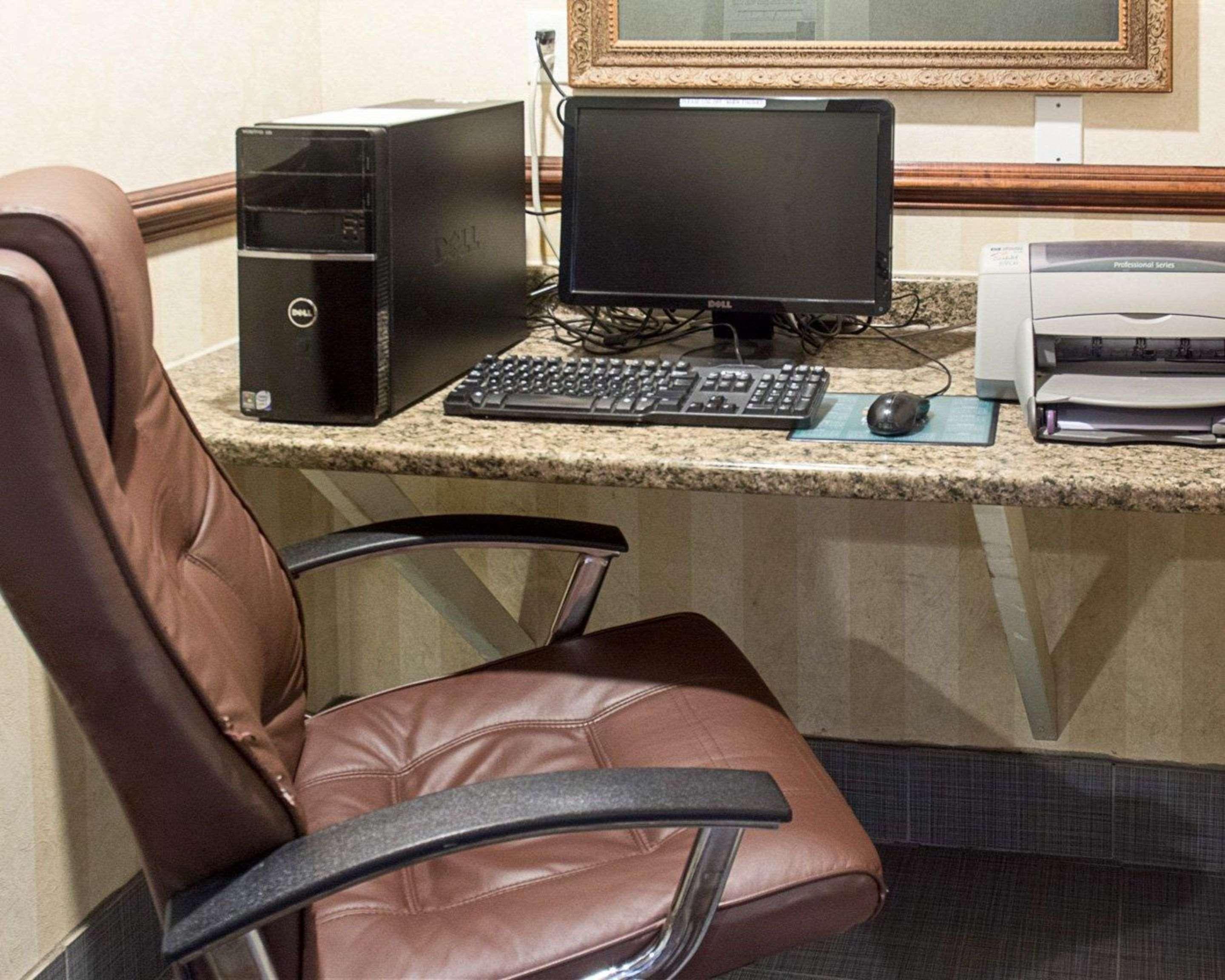 Quality Inn & Suites Quantico Stafford Kültér fotó