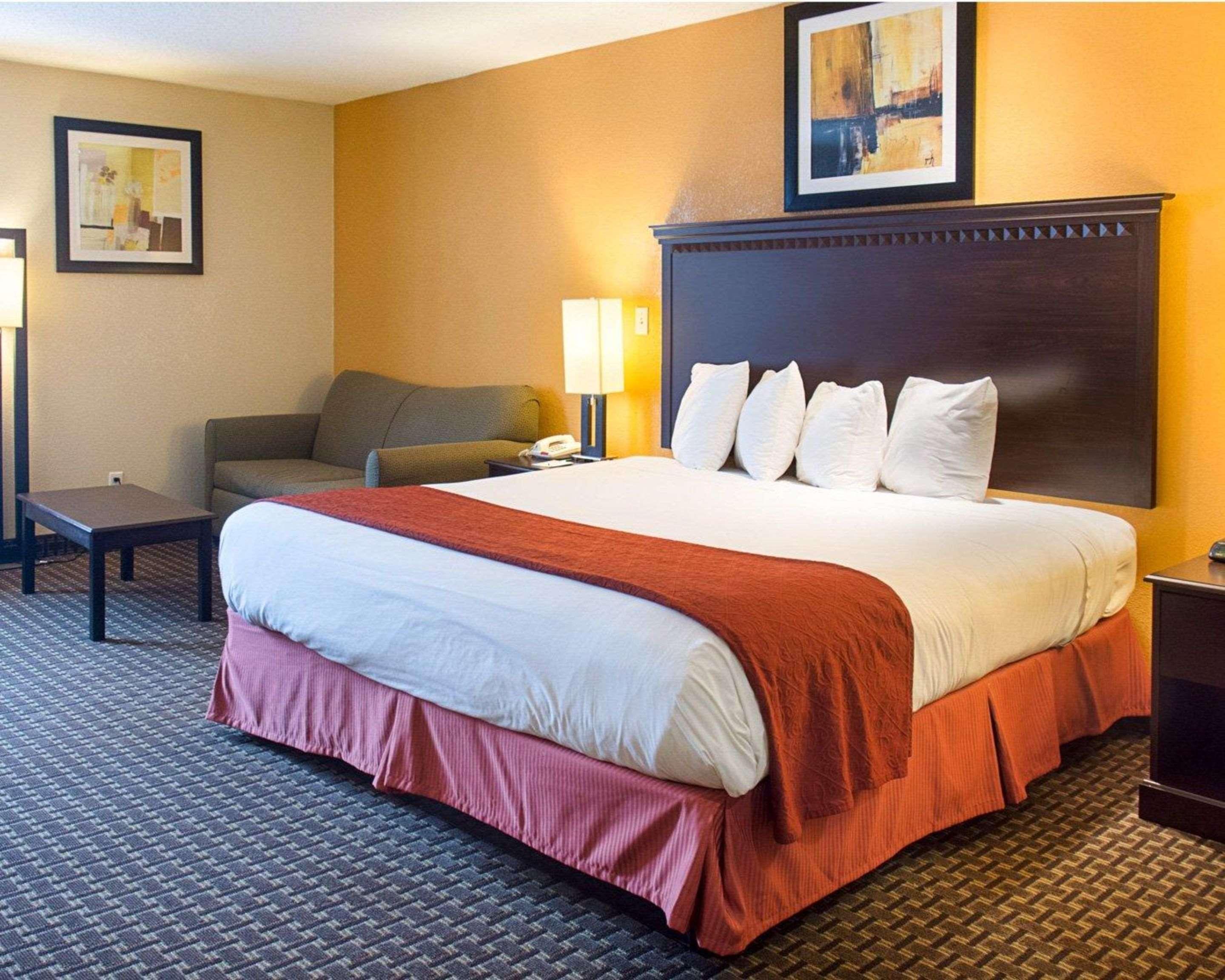 Quality Inn & Suites Quantico Stafford Kültér fotó