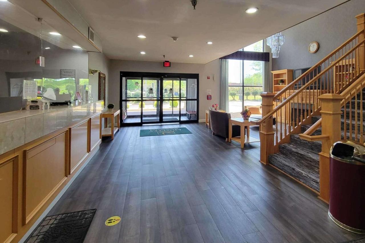 Quality Inn & Suites Quantico Stafford Kültér fotó