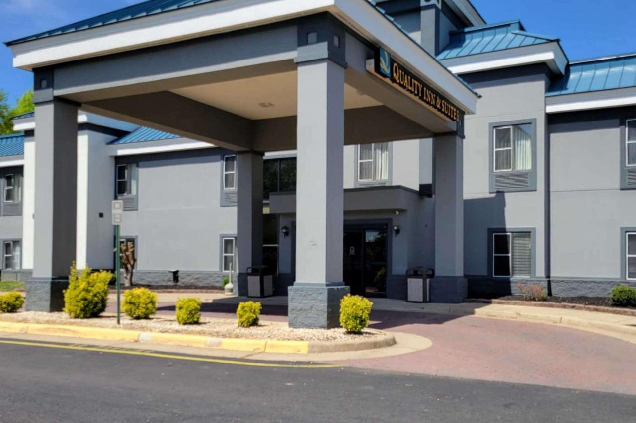 Quality Inn & Suites Quantico Stafford Kültér fotó