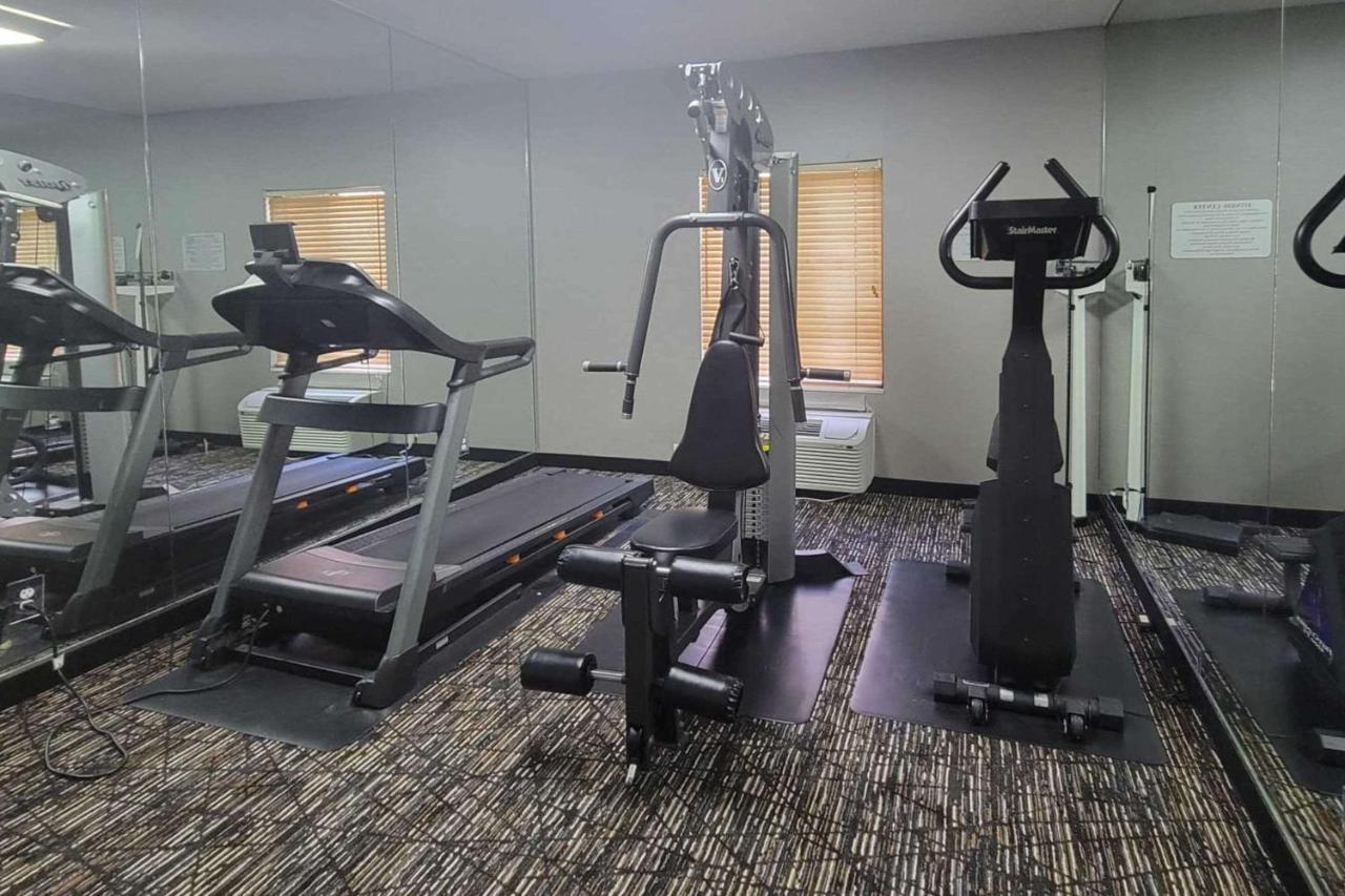 Quality Inn & Suites Quantico Stafford Kültér fotó